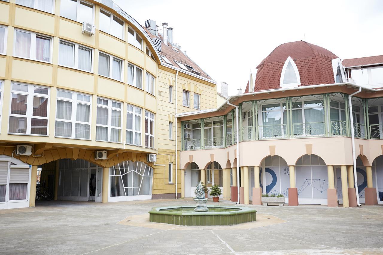 Premium Home Pécs Exterior photo