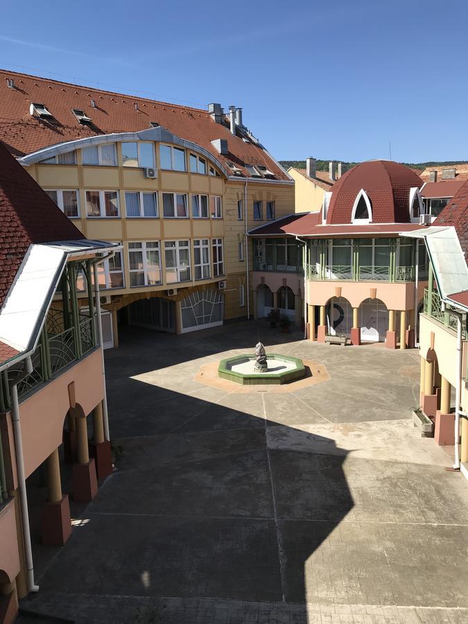 Premium Home Pécs Exterior photo